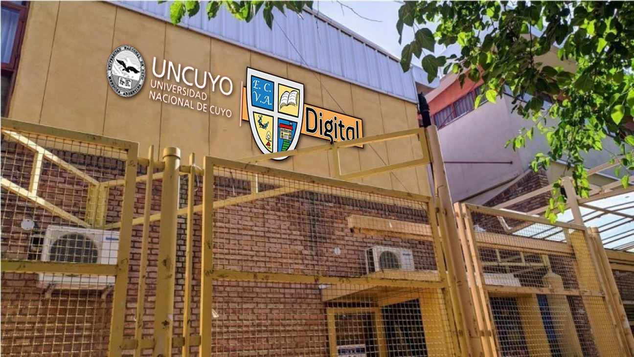 Imagen ECVA Digital en el frente de la escuela.